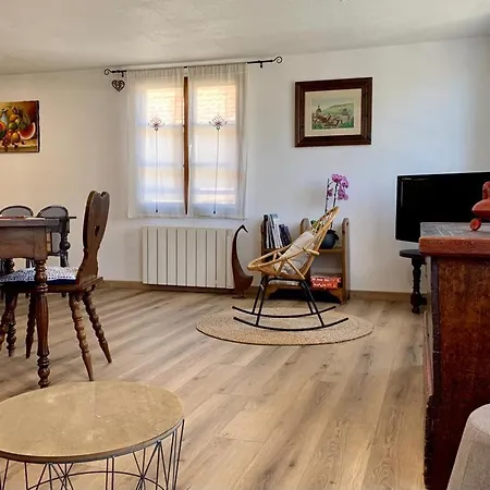 Appartement De Caractere Au Calme 15 Mins Quartier Historique, Gite Du Merlenchanteur