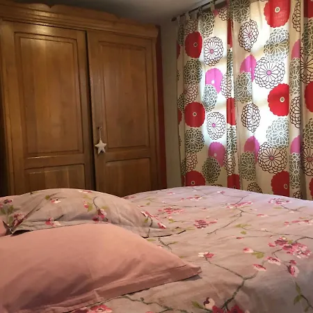 Bed & Breakfast Appartement De Caractere Au Calme 15 Mins Quartier Historique, Gite Du Merlenchanteur